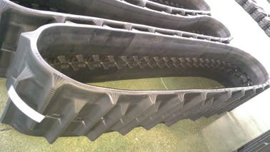 Un bon prix. Voies en caoutchouc agricoles faites sur commande pour les moissonneuses KB400 X 90 x 47 de KUBOTA en ligne
