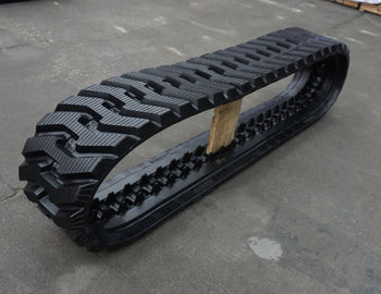 Un bon prix. Le caoutchouc de boeuf de dérapage de haute performance dépiste les voies 320x86BLx52 en caoutchouc pour TAKEUCHI CTL60- Tpye 2 avec le profil fort de bande de roulement en ligne