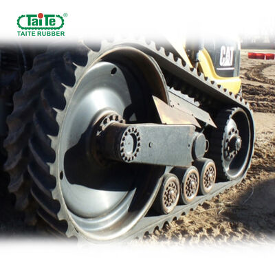 Un bon prix. Traces en caoutchouc Jcb durables TF18 